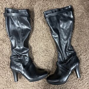 Tall black boots size 7 1/2